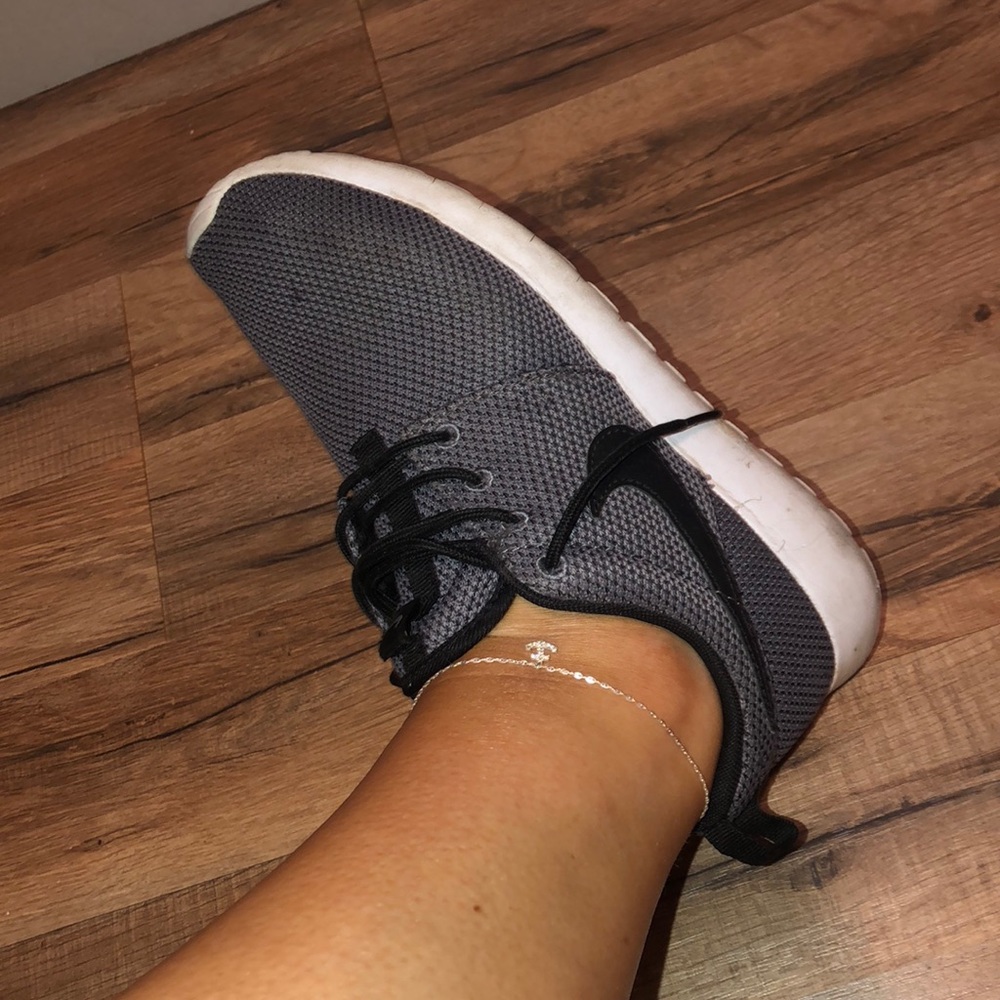 Roshe Runs